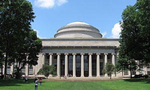 University Tour in Boston